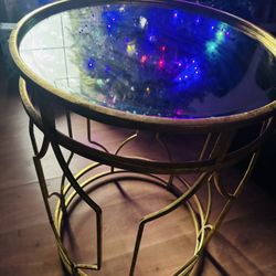 Gold mirrored Table 