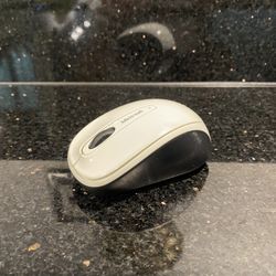Microsoft Wireless Mobile Mouse 3500 with USB Receiver White