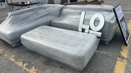 Leather sectional living room set like new