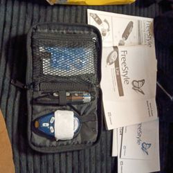 Freestyle Lite Lancing Device II