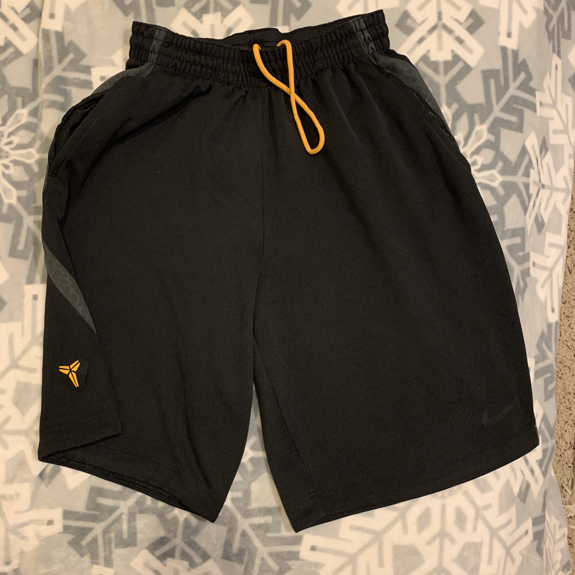 Nike Kobe Bryant Basketball Shorts (M) Dri-Fit