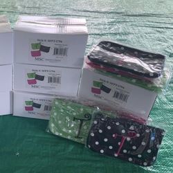 NWT  72  pieces of fabric pouches with chain key 3 different colors, letter T , 
