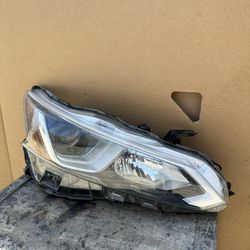 2019 2020 2021 2022 Nissan Altima Front Headlight Headlamp Rh Right Passenger Side Original Used Oem With Damage 