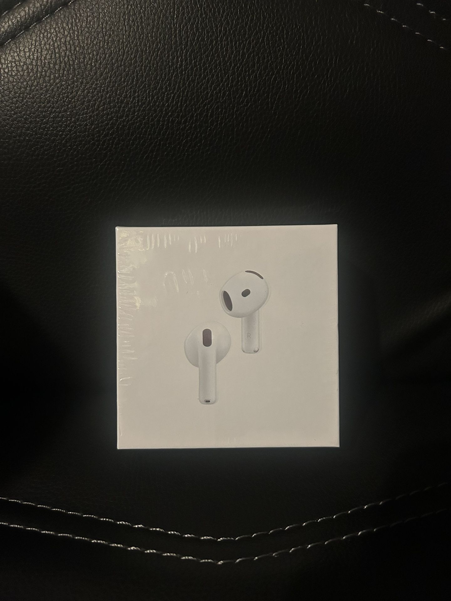 AirPods 4