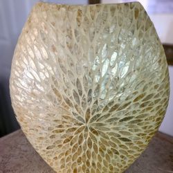 Beige Geometric Pattern Table Top Vase 