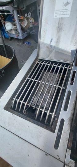 Gas grill