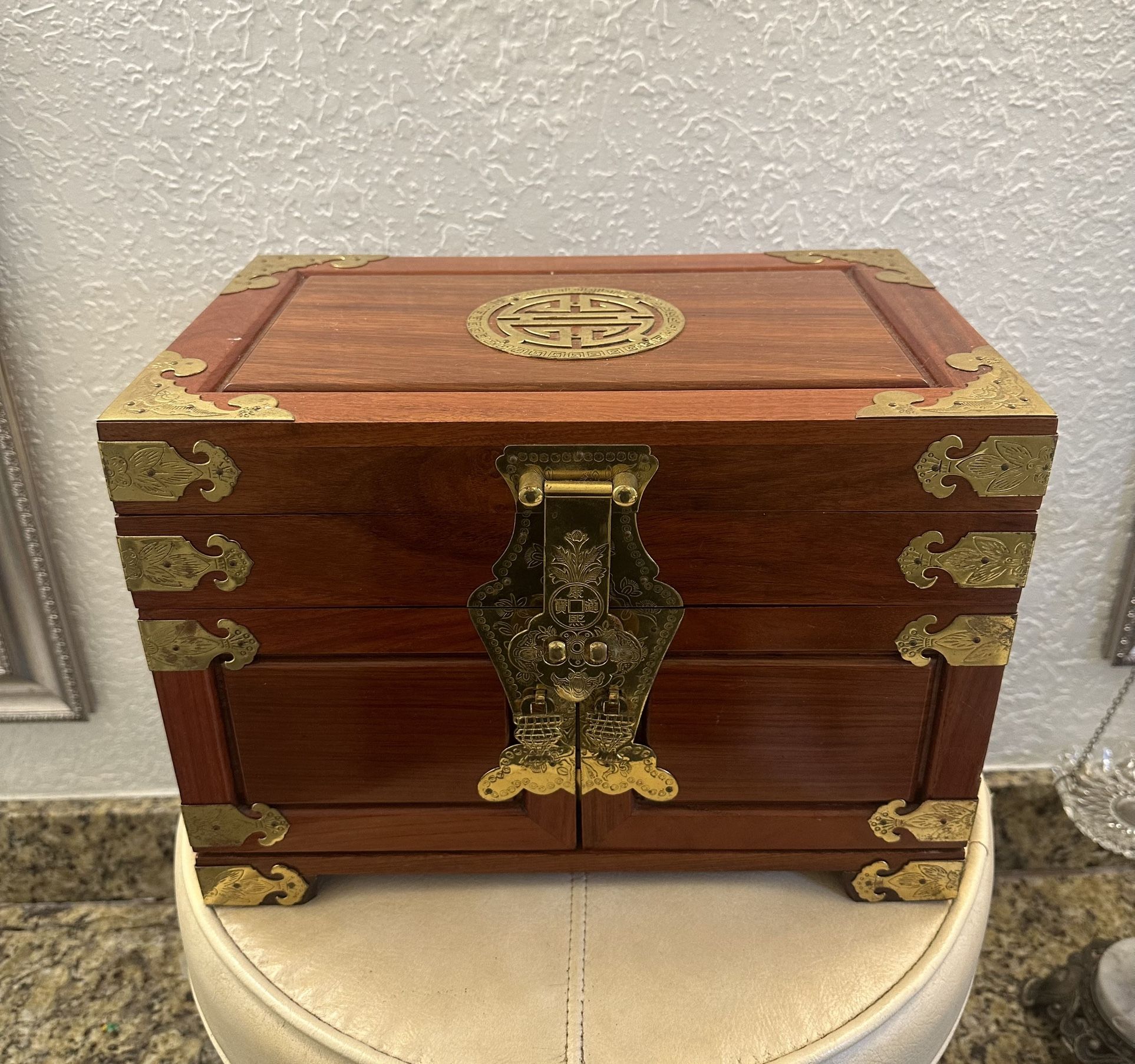 Vintage 1970’s Rose Wood & Brass Jewelry Box for Sale in Pembroke Pines