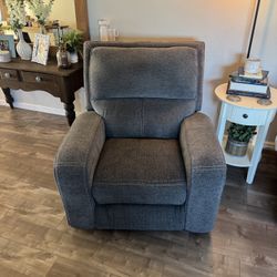 Electric Recliner With Charging Port