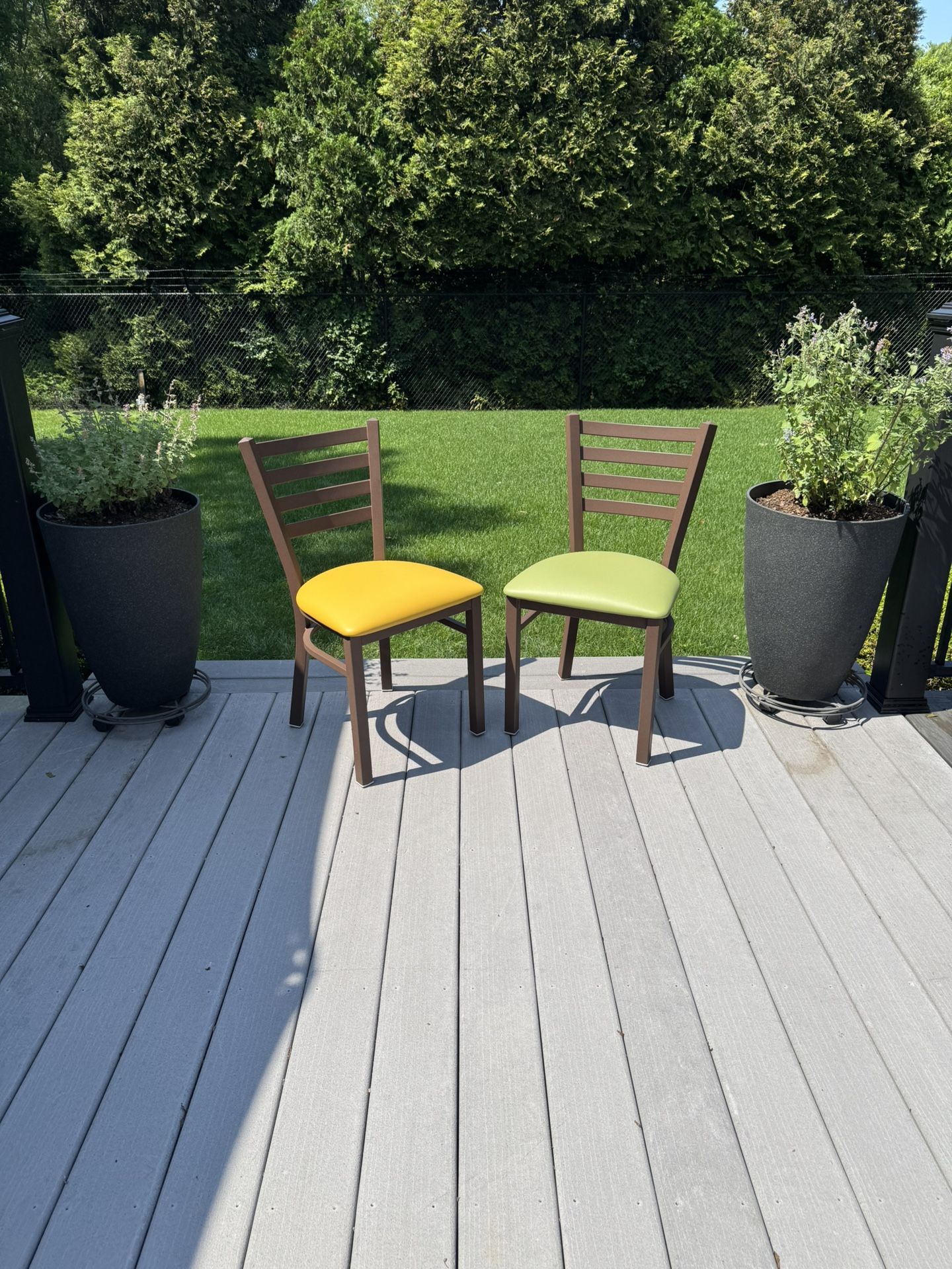 10 Restaurant Chairs and 1 Table BRAND NEW