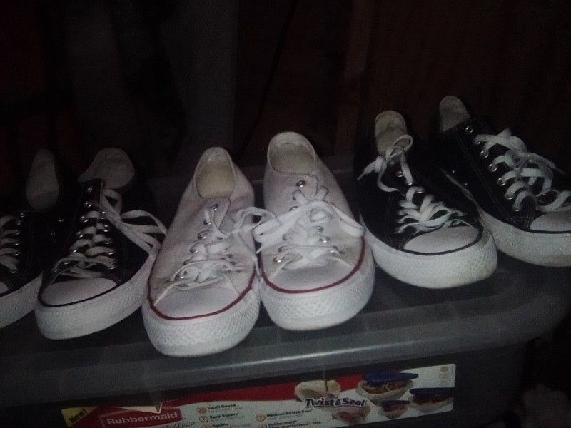 Mens Size 11 Converse