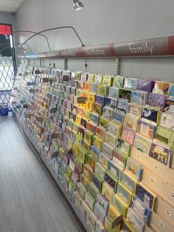 Greeting Card Lot 2k Plus W/ Display Stand & Lights