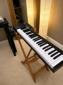 Alesis MIDI Keyboard Controller 49 Key – Like New