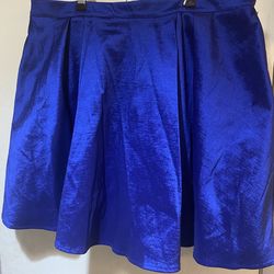 Beautiful Bold Shiny Royal Blue Puffy Circle Skirt Size 13/14 New Zip closure