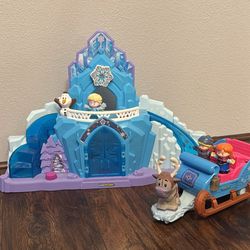 Little People Frozen Elsa Castle and Sleigh