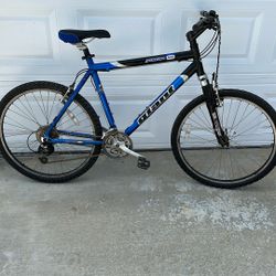 Giant Yukon SE Size Large Mountain Bike