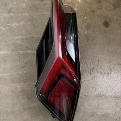 2019-2022 Lamborghini urus RH outer taillight