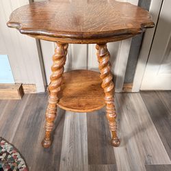 Antique Victorian tiger oak barley twist leg table
