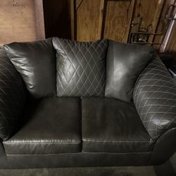 Sofa/Loveseat