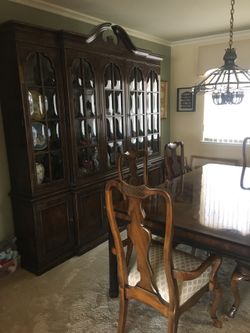 SELLING CHINA HATCH, DINING TABLE, 8 CHAIRS, & 2 TWIN BEDS