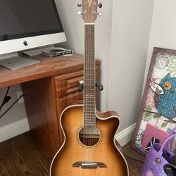 Alvarez Acoustic Guitar 