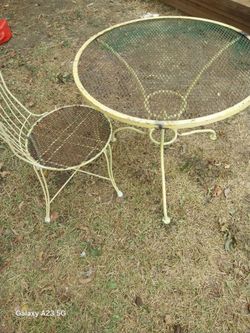 30 inch vintage metal table