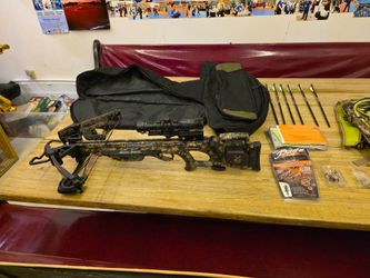 TenPoint Turbo GT Crossbow Camo with Scope and Arrows. Carrying Case Included.
