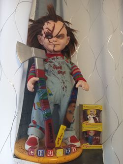 Chucky Lifesize custom doll 30 inches tall read full description $1000 Firm