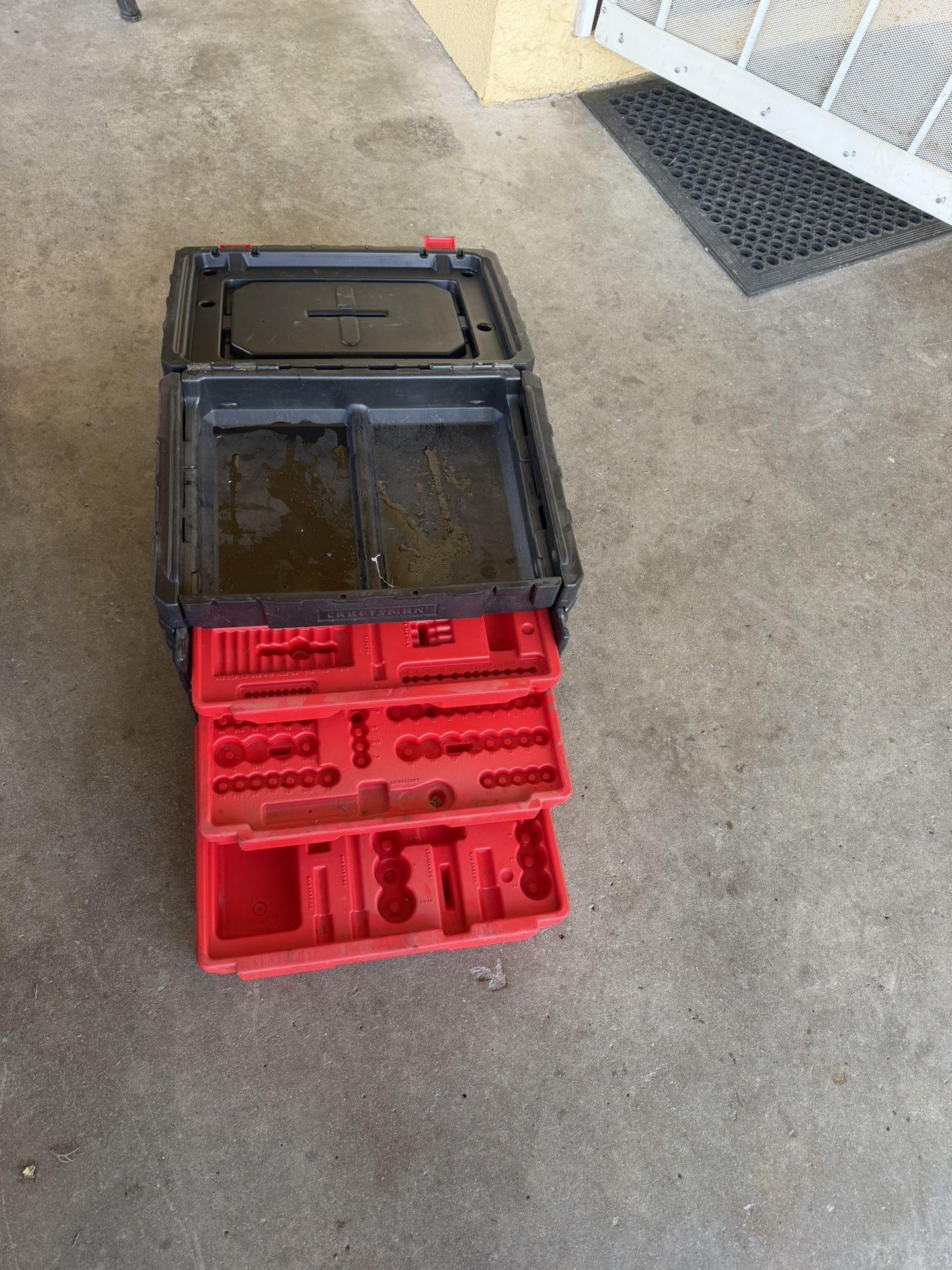 Caja de herramienta vasia