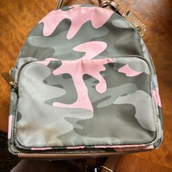 Tommy Hilfiger small backpack. Pink Camo. Check pics for stains. #tommyhilfiger #camo