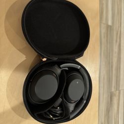 Sony WH-1000XM3 Headphones