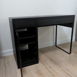 Desk+Chair