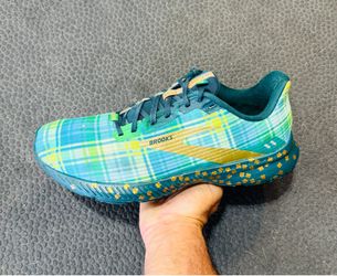 Brooks Launch 8 ‘Run Lucky/St. Patrick’s Day’ (Sz 10.5M)