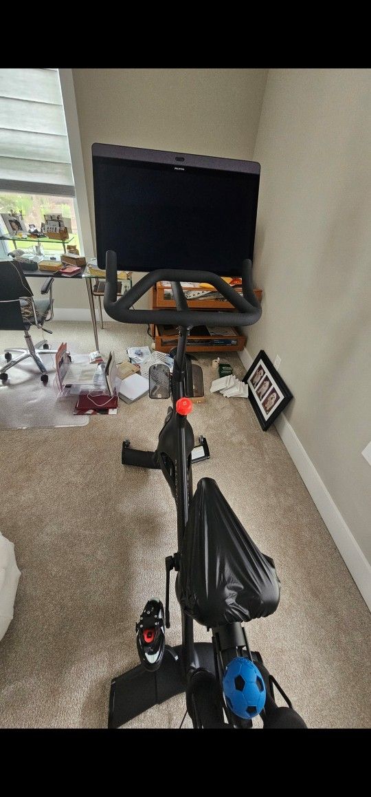 Peloton Bike +