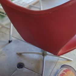 Arne Jacobsen Egg Chair 