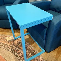 NEW mDesign | Ocean Blue Metal C Side Table. sturdy all metal, no plastic 2 available  $25 EACH  