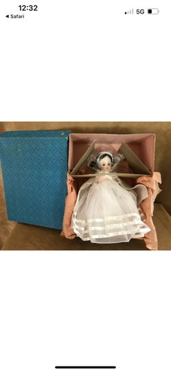 Madame Alexander Snow White Doll 1965