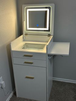 Small vanity
