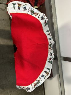 Tree Skirt And Bow