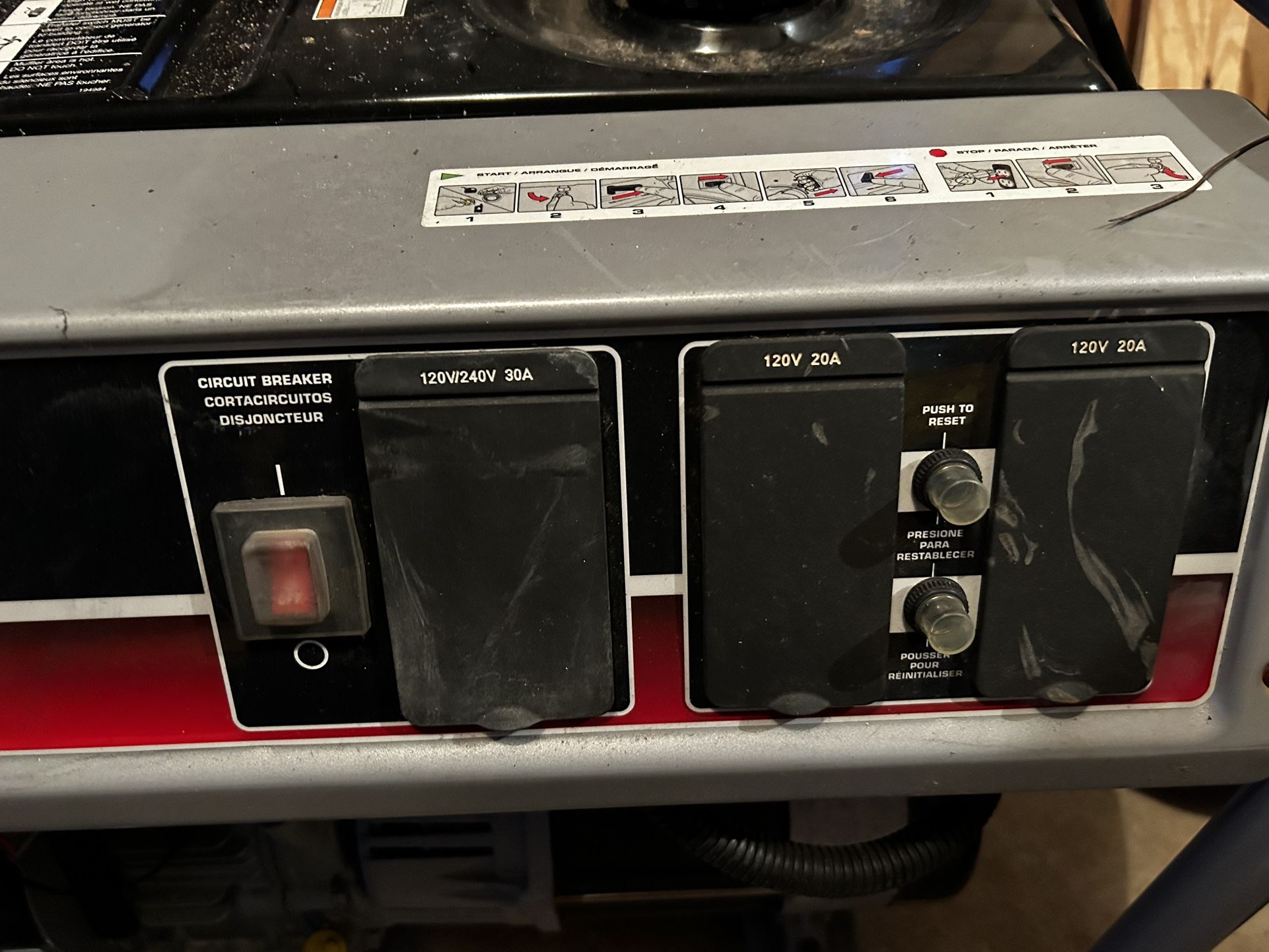 Briggs and Stratton 1650 Series Generator 5000 Watt for Sale in