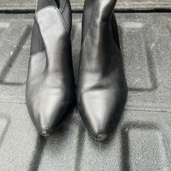 Alfani Step and Flex high heeled bootie, black, lady’s size 7