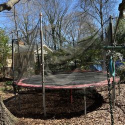 Trampoline 