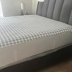 Bedroom Set Dining Room Table. Everything Must Go New. They’re Still Plastic On The Bed And On The Table.