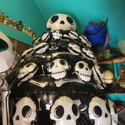 inflated Skeleton stack balloons nearly 4ft high 