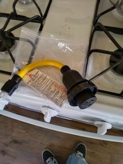 L5-30R  125 volt locking plug