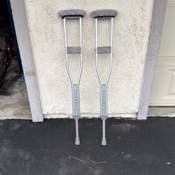 Crutches 