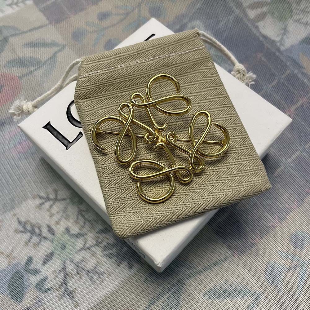 Loewe Brooch Gold