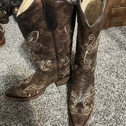 Women’s Cowboy Boots 