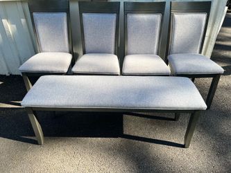 Modern Dining Set – 4 Upholstered Chairs + Matching Bench – Excellent Condition