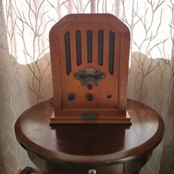 Thomas Collector Radio