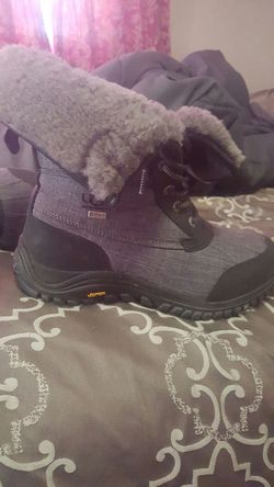 UGG shoes 8.5 for mens